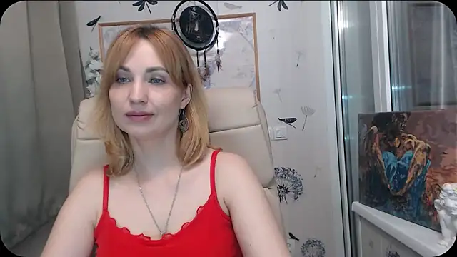 KatrinAlluring online show from April 7, 2026, 5:41 am