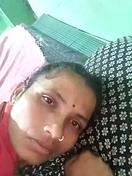 Snapshot of KIRTI12_HOT chatting on November 10, 2025, 4:39 pm KIRTI12 HOT online show from November 10, 2025, 4:39 pm