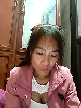 Snapshot of Yumyum_kiw chatting on November 20, 2025, 9:14 pm Yumyum kiw online show from November 20, 2025, 9:14 pm