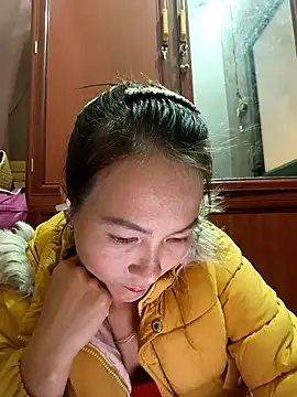 Snapshot of Yumyum_kiw chatting on November 28, 2025, 2:09 pm Yumyum kiw online show from November 28, 2025, 2:09 pm
