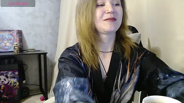 harpermoss online show from October 3, 2025, 10:18 pm