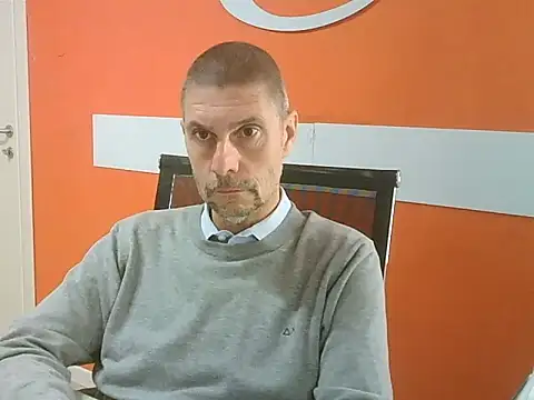 Snapshot of max79ve31 chatting on October 7, 2025, 11:29 am max79ve31 online show from October 7, 2025, 11:29 am