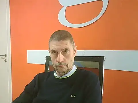 Snapshot of max79ve31 chatting on November 14, 2025, 1:21 pm max79ve31 online show from November 14, 2025, 1:21 pm