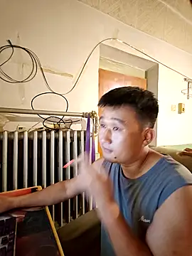 Snapshot of Fengbaby-555 chatting on September 12, 2025, 10:04 am Fengbaby-555 online show from September 12, 2025, 10:04 am