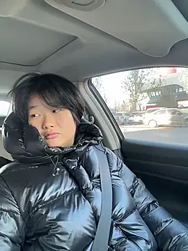 Fengbaby-555 online show from December 17, 2025, 5:02 am