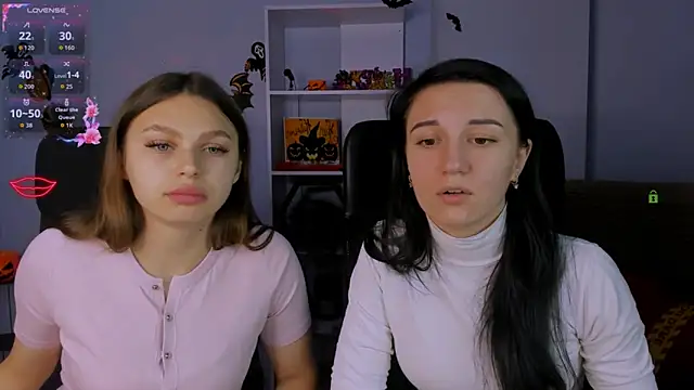 lia sunset online show from October 20, 2025, 7:14 pm