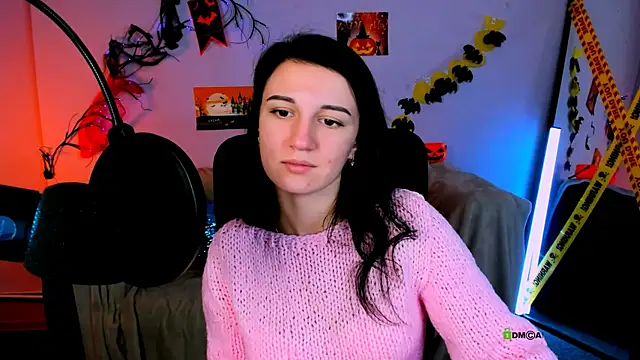 lia sunset online show from October 26, 2025, 6:52 am