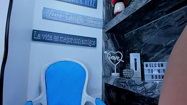 foxy zoe online show from February 2, 2026, 6:06 pm