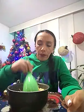 Shantey Laurent online show from November 22, 2025, 12:42 am