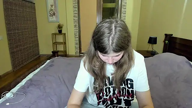 Lilly Jess online show from September 19, 2025, 6:19 pm