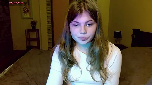 Lilly Jess online show from October 6, 2025, 6:38 pm