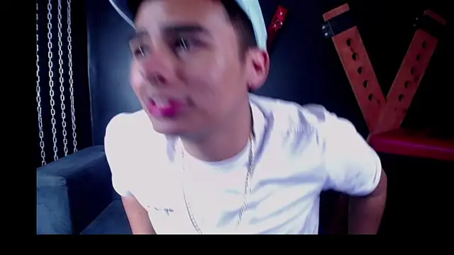 Matthewlodge online show from October 14, 2025, 1:12 pm