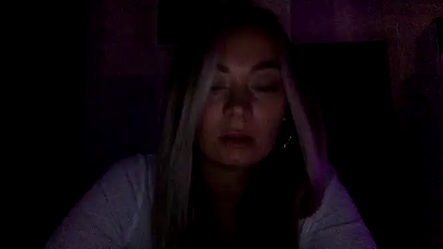 Velanyx online show from November 21, 2025, 1:43 pm