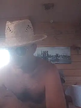 Snapshot of Vikingo1985 chatting on September 11, 2025, 5:24 pm Vikingo1985 online show from September 11, 2025, 5:24 pm