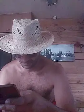Snapshot of Vikingo1985 chatting on September 14, 2025, 5:01 pm Vikingo1985 online show from September 14, 2025, 5:01 pm