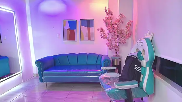 Black roseee online show from April 10, 2026, 3:34 am