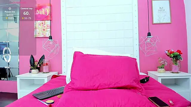 TransDoll09 online show from October 8, 2025, 6:05 pm