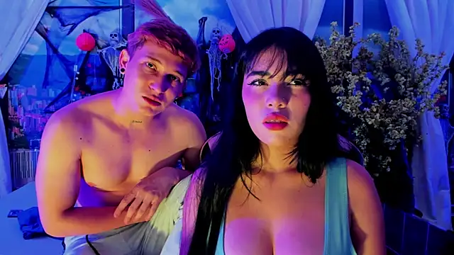 Sarahwalkerr online show from October 22, 2025, 2:06 pm