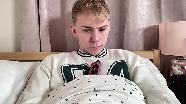 scottishtwink01 online show from September 25, 2025, 12:58 am