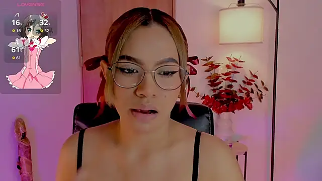 OxanaFedorova1- online show from October 1, 2025, 8:04 pm