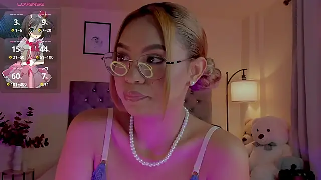 Snapshot of OxanaFedorova1- chatting on February 1, 2026, 6:17 pm OxanaFedorova1- online show from February 1, 2026, 6:17 pm