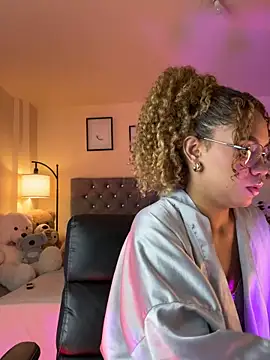 Snapshot of OxanaFedorova1- chatting on February 23, 2026, 7:22 pm OxanaFedorova1- online show from February 23, 2026, 7:22 pm