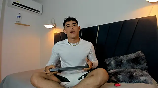 ryan cum23 online show from November 6, 2025, 11:59 pm