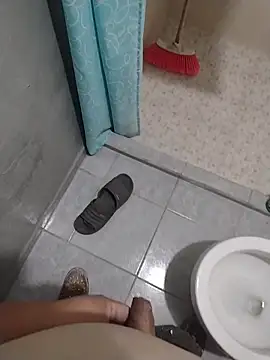 Santiagoqro85 online show from March 6, 2026, 1:46 am