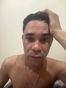 Snapshot of Reisy_HC chatting on September 19, 2025, 3:41 am Reisy HC online show from September 19, 2025, 3:41 am