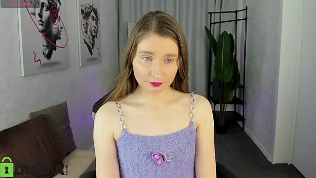 Snapshot of Raybe-Vins chatting on June 15, 2026, 5:26 pm Raybe-Vins online show from June 15, 2026, 5:26 pm