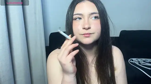 Snapshot of valentinauwu chatting on November 8, 2025, 2:34 am valentinauwu online show from November 8, 2025, 2:34 am