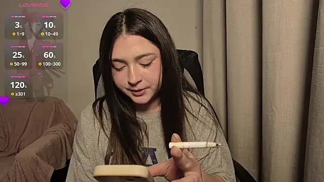 Snapshot of valentinauwu chatting on November 13, 2025, 3:38 am valentinauwu online show from November 13, 2025, 3:38 am