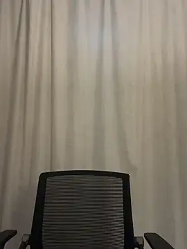 wly2028 online show from October 10, 2025, 12:26 pm