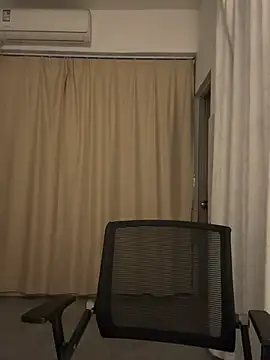 wly2028 online show from January 11, 2026, 12:21 pm