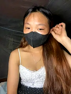 Snapshot of Thanh-18 chatting on September 25, 2025, 2:21 pm Thanh-18 online show from September 25, 2025, 2:21 pm