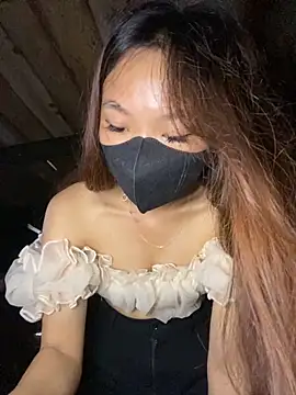 Snapshot of Thanh-18 chatting on September 28, 2025, 9:03 am Thanh-18 online show from September 28, 2025, 9:03 am