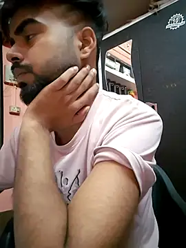 soniriyaa010101 online show from April 4, 2026, 9:34 pm