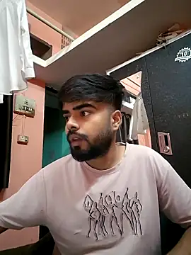 soniriyaa010101 online show from April 10, 2026, 9:19 pm