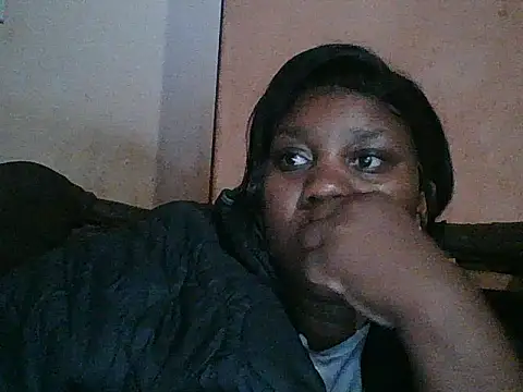 Snapshot of LavaHot1 chatting on October 20, 2025, 5:02 pm LavaHot1 online show from October 20, 2025, 5:02 pm