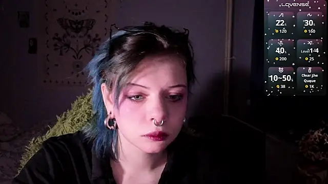 Alice Zev online show from November 26, 2025, 9:27 pm