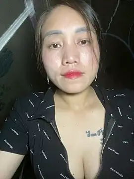 chipp-bong online show from April 4, 2026, 2:25 pm