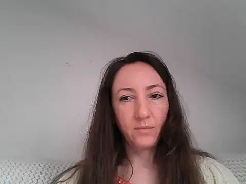 Snapshot of Valessya chatting on May 3, 2026, 8:31 am Valessya online show from May 3, 2026, 8:31 am