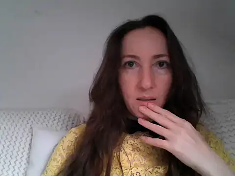 Snapshot of Valessya chatting on May 5, 2026, 2:36 pm Valessya online show from May 5, 2026, 2:36 pm