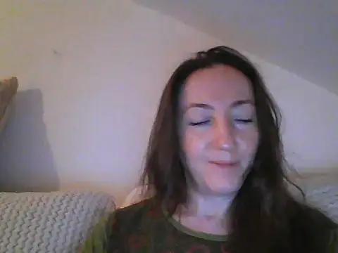 Snapshot of Valessya chatting on June 15, 2026, 8:22 pm Valessya online show from June 15, 2026, 8:22 pm