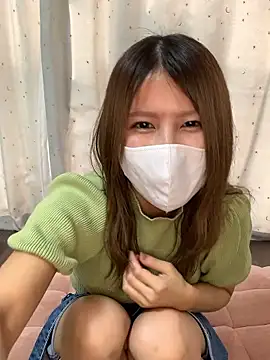 Snapshot of -Hikari-00- chatting on October 3, 2025, 1:13 am -Hikari-00- online show from October 3, 2025, 1:13 am