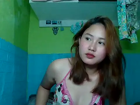 Snapshot of Onetime_forever4you chatting on October 29, 2025, 12:07 pm Onetime forever4you online show from October 29, 2025, 12:07 pm