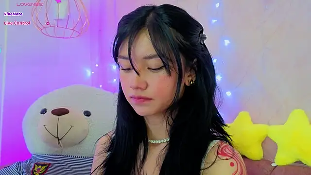 april bennett online show from March 27, 2026, 1:00 pm