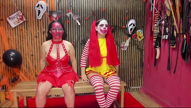 VantablackBDSMShow  online show from October 31, 2025, 1:34 pm