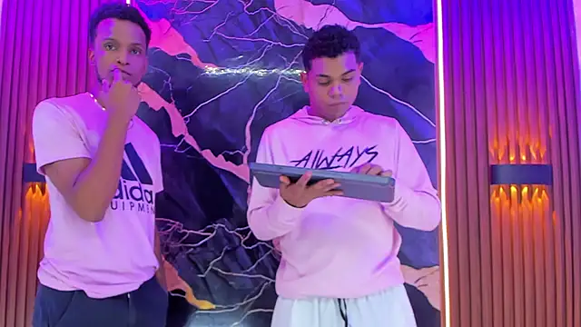 Dinasty Moon  online show from October 11, 2025, 4:01 am