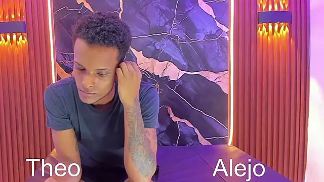 Dinasty Moon  online show from October 12, 2025, 3:27 am